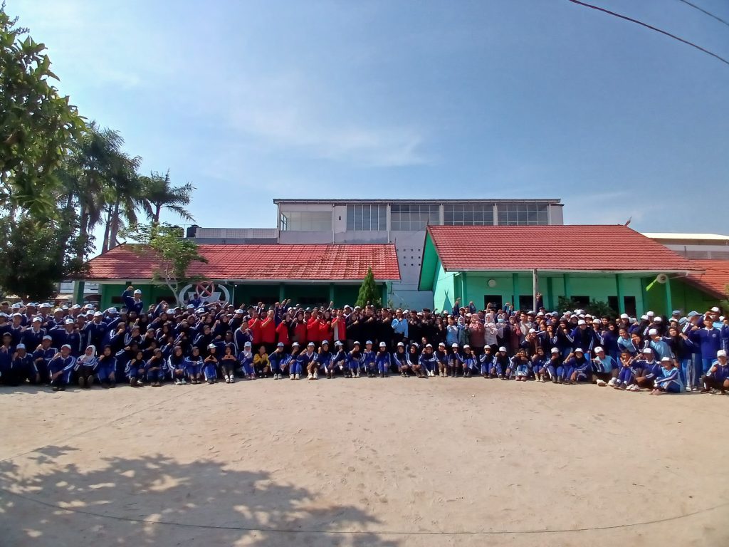 Pembinaan Karakter dan Disiplin Siswa SMK Negeri 4 Sampit oleh Kesatuan BRIMOB Kotim