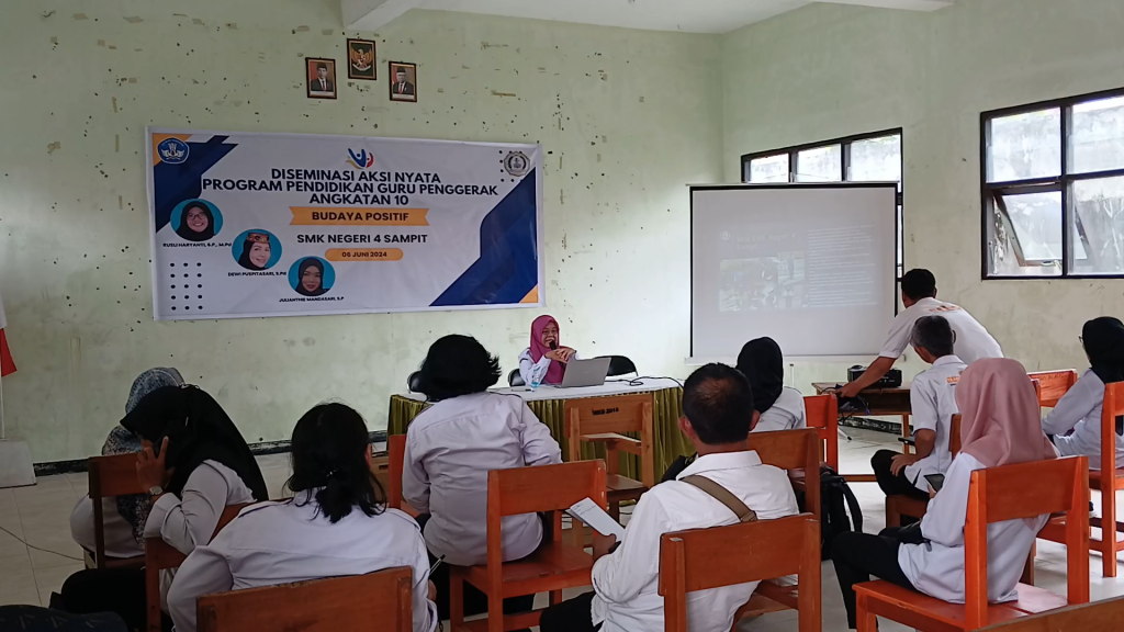 Rapat Koordinasi Program Sekolah Tahun 2024 SMK Negeri 4 Sampit