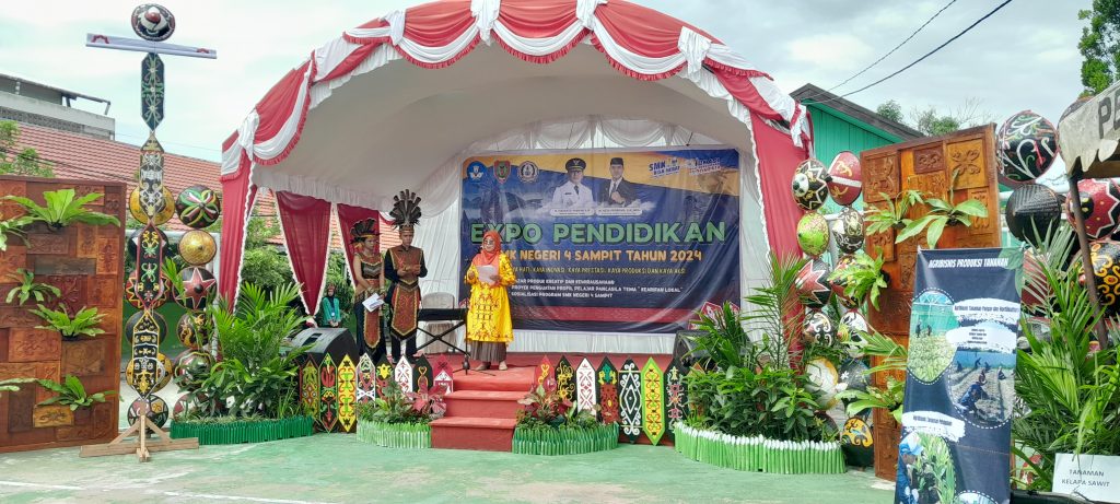 “Expo Pendidikan SMK Negeri 4 Sampit: Ajang Kreativitas, Kewirausahaan, dan Pelestarian Budaya”